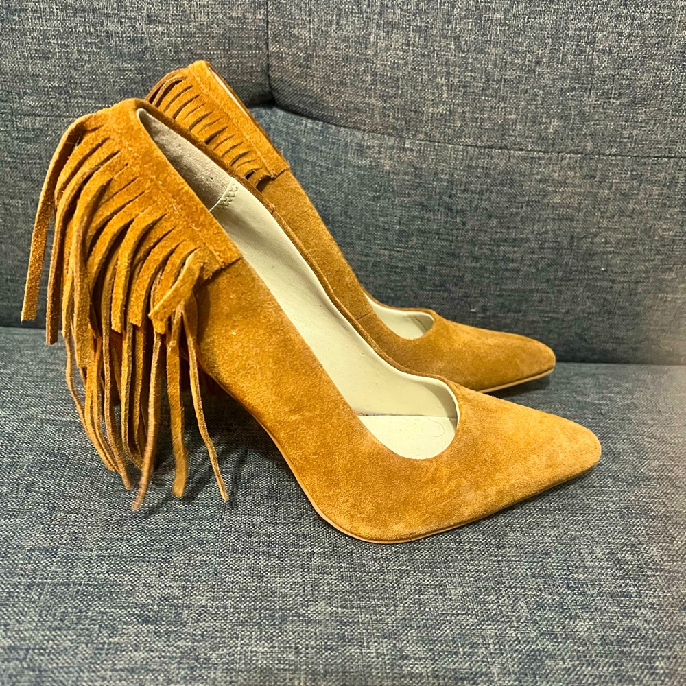 Brown tassel heels! Negotiable